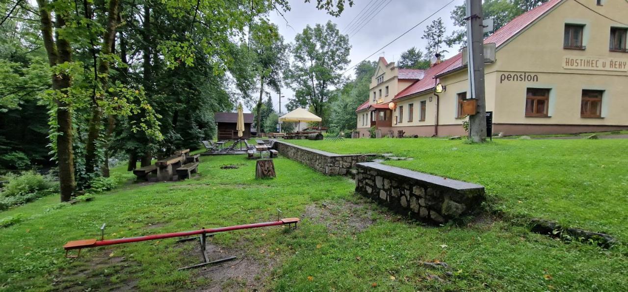 Отель Hostinec U Reky Остравице Экстерьер фото